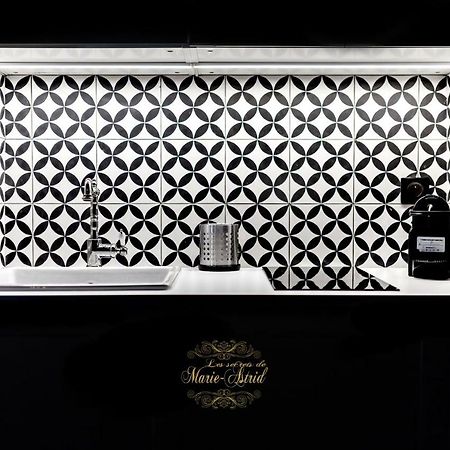Les Secrets De Marie-Astrid, Suite Love Room Bordeaux Esterno foto